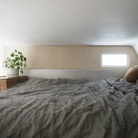 Modern Jugend / 65 M2 / Free Parking